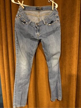 Levi’s too super low 524 low rise skinny jeans